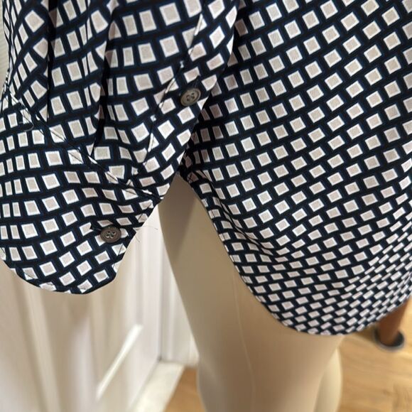 THEORY GEO PRINT BOYFRIEND SHIRT. SAPPHIRE MULTI ( GREY AND BLUE) - Picture 6 of 9